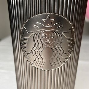 Starbucks 2025 Holiday Pleated Metallic Bronze Gold Cold Cup Tumbler 24oz NEW